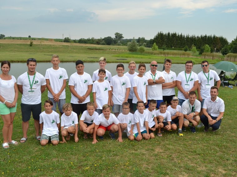 Vasi Vizeken Horgásztáborban vettek részt a fiatal pecások