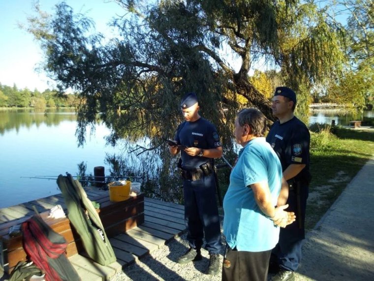 Rendőrök és halászati őrök közösen ellenőrzik a vasi vizeket