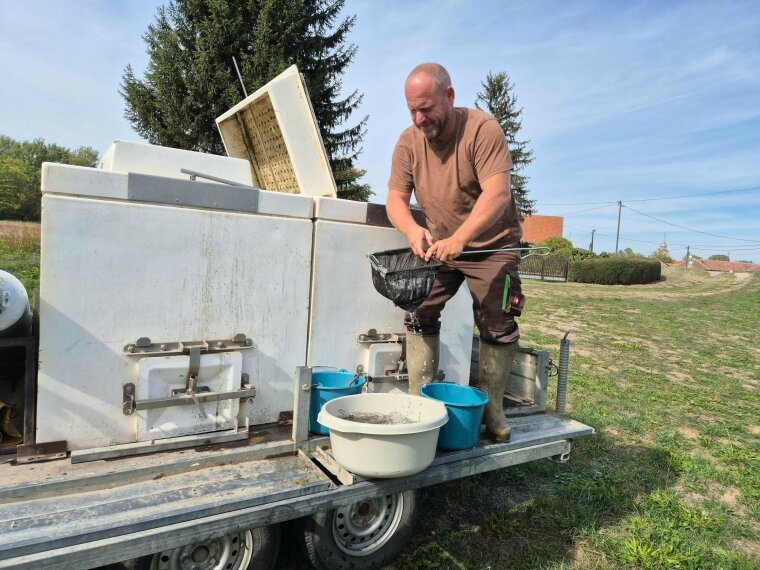 10.000 db paduc érkezett hétfőn