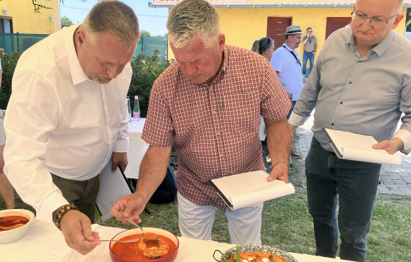 Fortyogott a bogrács, szákba kerültek a halak – XII. Pinka-völgyi Halas Nap Vaskeresztesen
