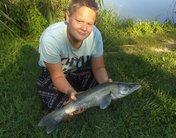 Szívből gratulálunk Szabó Kristóf horgásztársunknak a Celldömölki tavi 2 kg-os süllő fogásához.