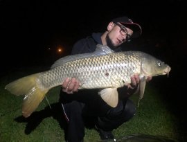 Csajbók Erik szombat este fogta a képen látható 6,2 kg-os pontyot a Gersekaráti Sárvíz-tavon.